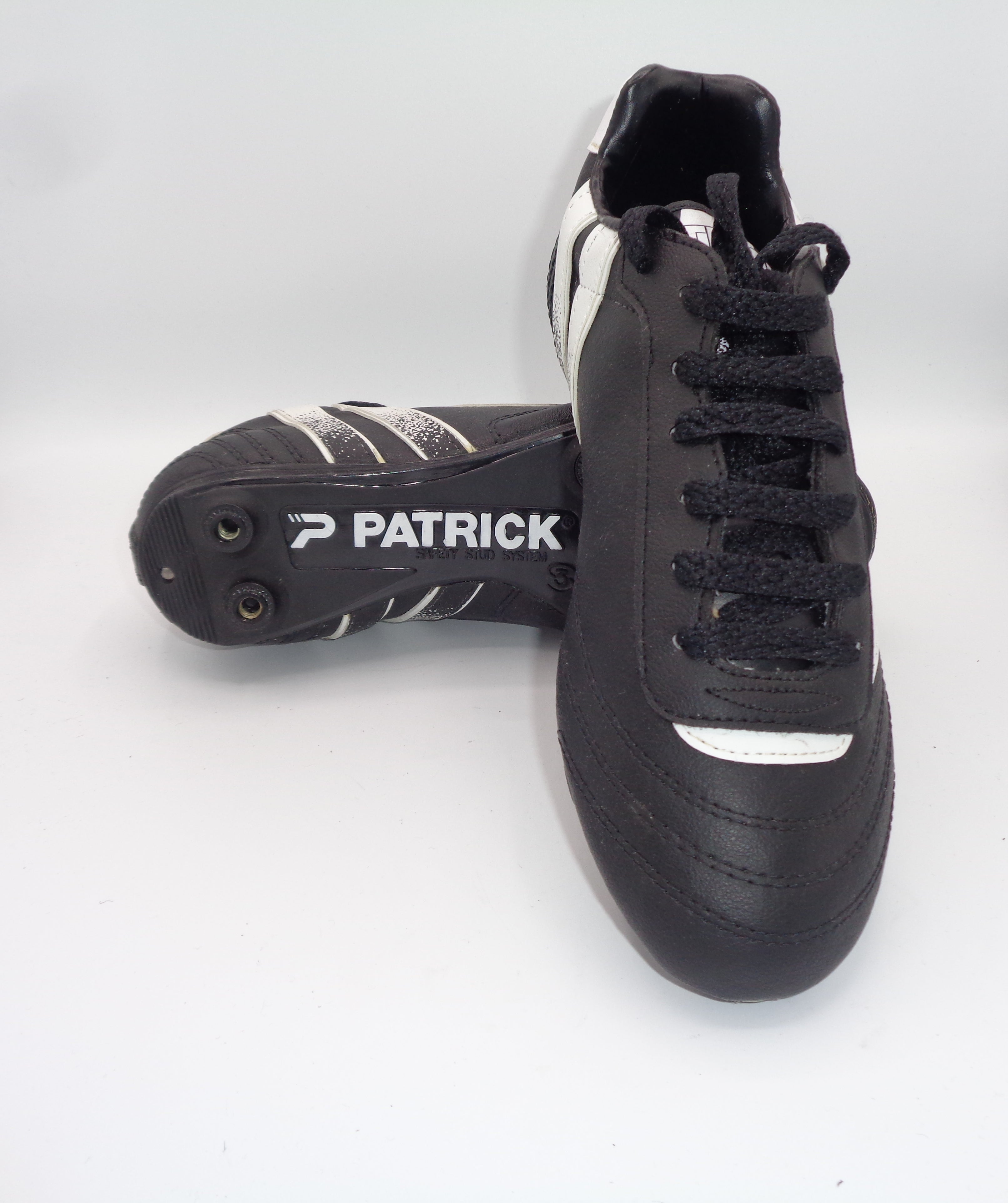 PATRICK DISCOVERY FOOTBALL BOOTS - PATRICK - SIZE 5