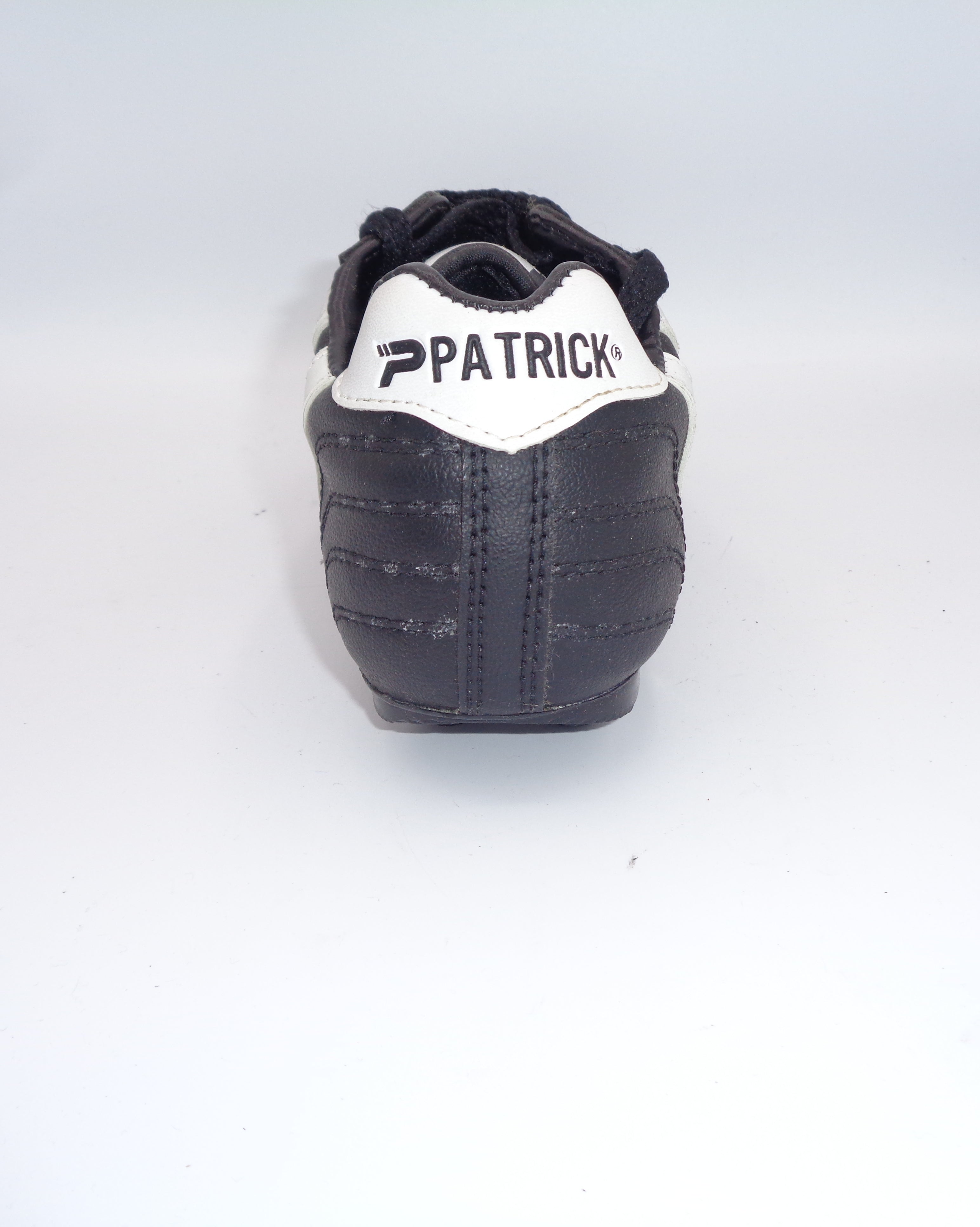 PATRICK DISCOVERY FOOTBALL BOOTS - PATRICK - SIZE 5