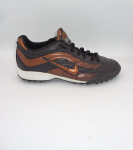 NIKE ASTRO FOOTBALL BOOTS BROWN BLACK - NIKE - SIZE 5